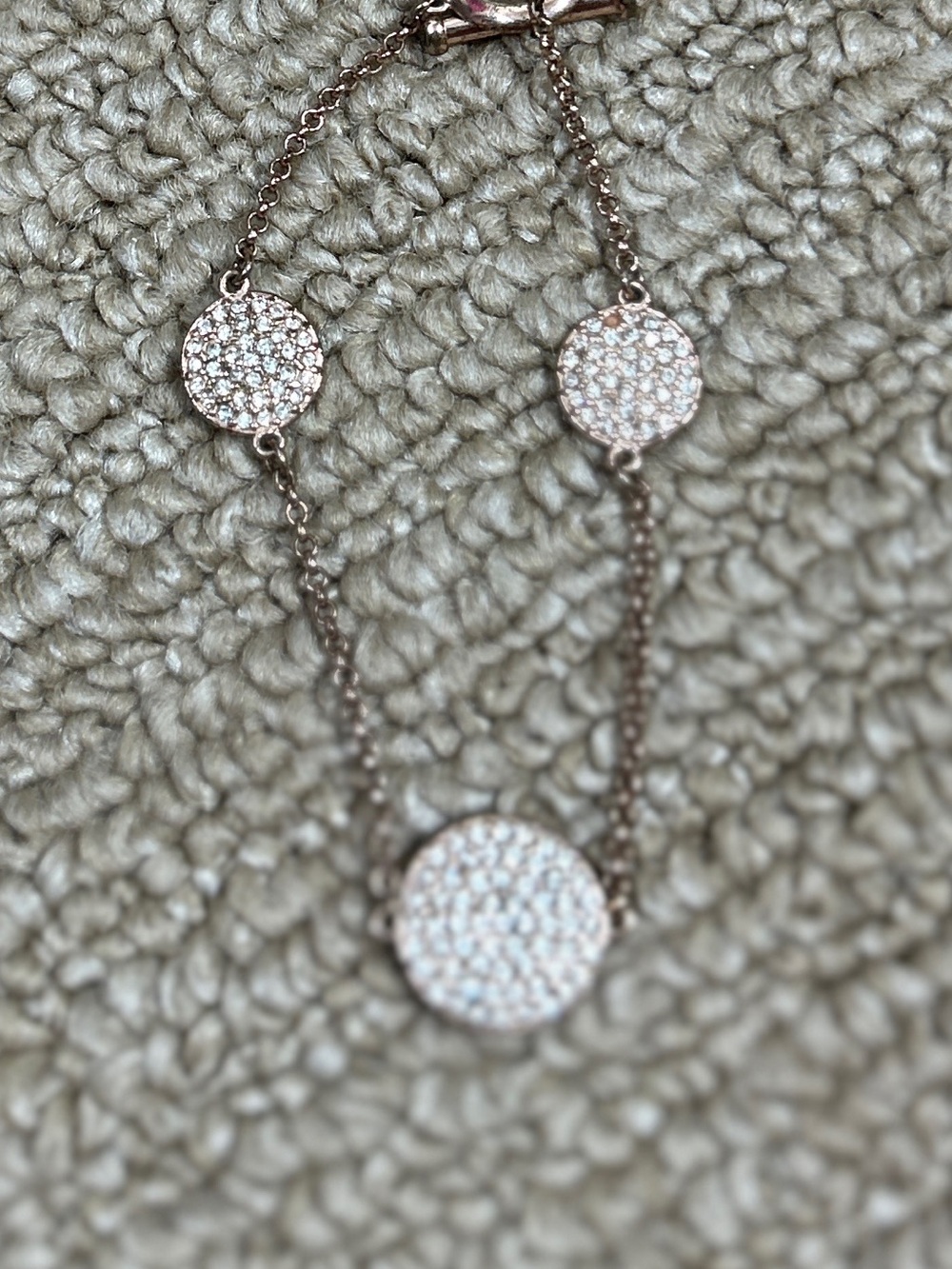 Rose Gold Pavé Disc Chain Bracelet - Sparkling Women's Bracelet